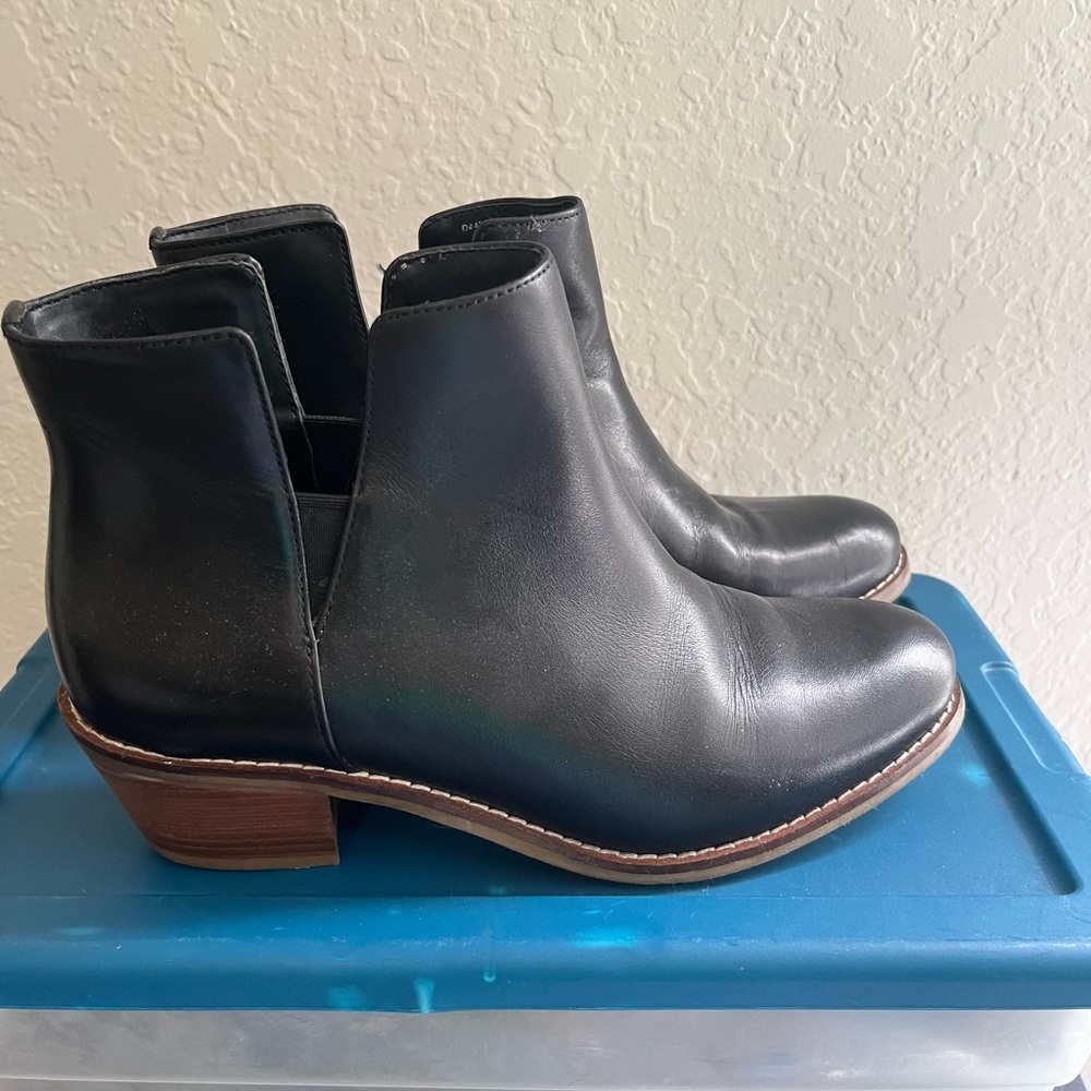 Cole Haan black leather ankle bootie